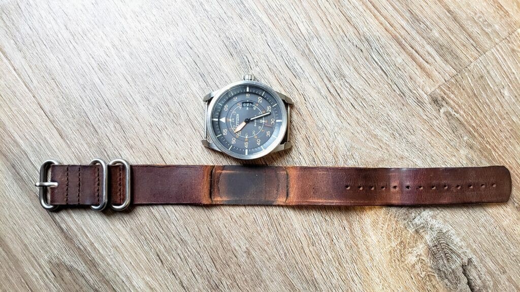 how to clean a leather watch band