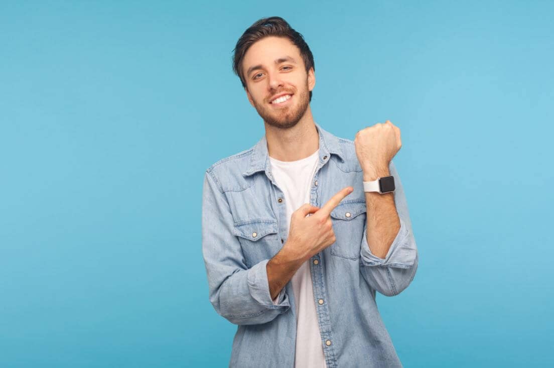 How to change time on willful smart watch?